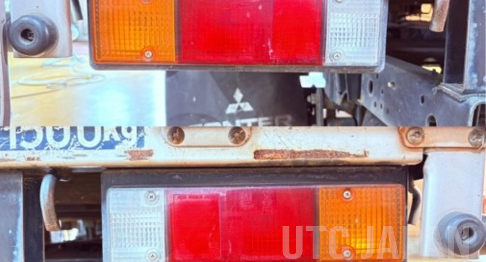 MITSUBISHI CANTER FLATBED 1999