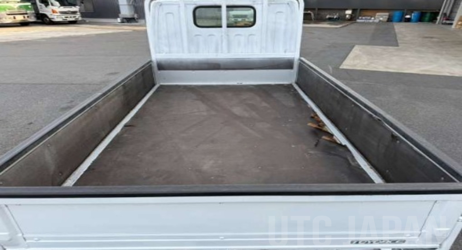 MITSUBISHI CANTER FLATBED 2004