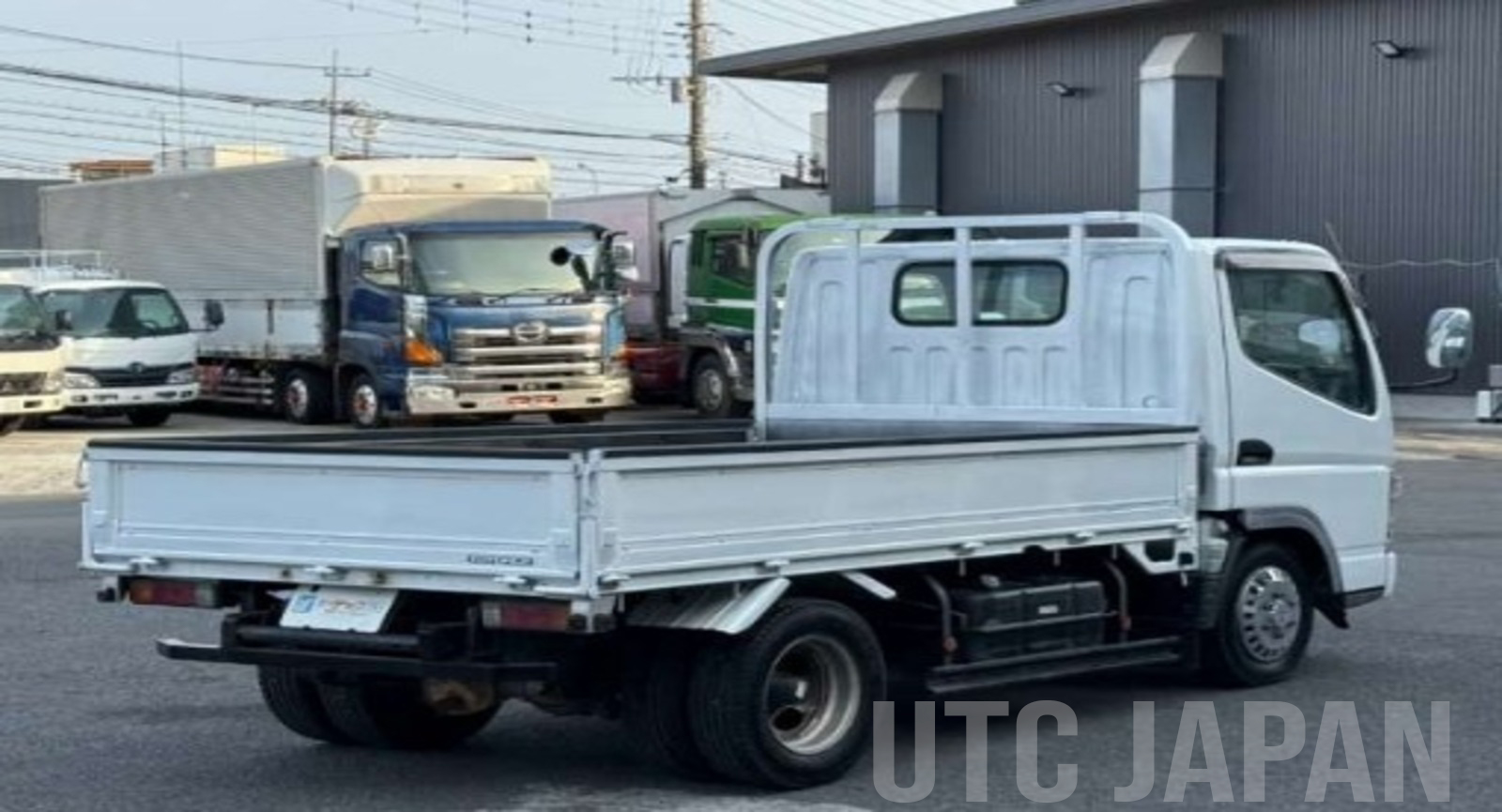 MITSUBISHI CANTER FLATBED 2004