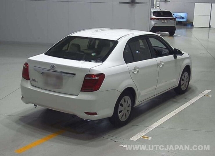 TOYOTA AXIO 2015