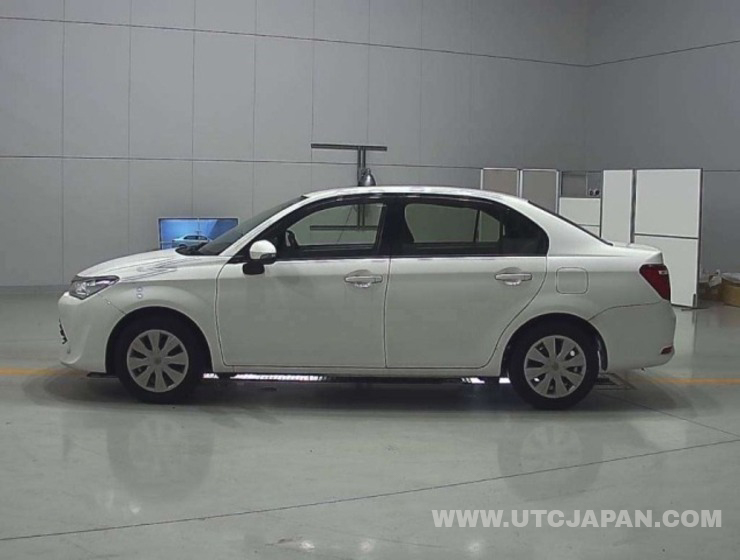 TOYOTA AXIO 2015