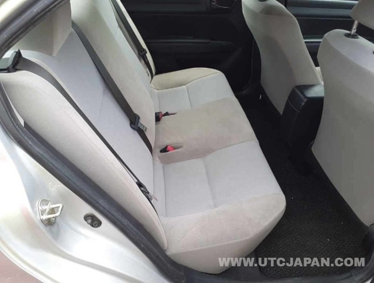 TOYOTA COROLLA AXIO 2016