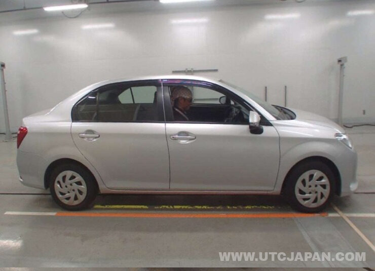 TOYOTA COROLLA AXIO 2020