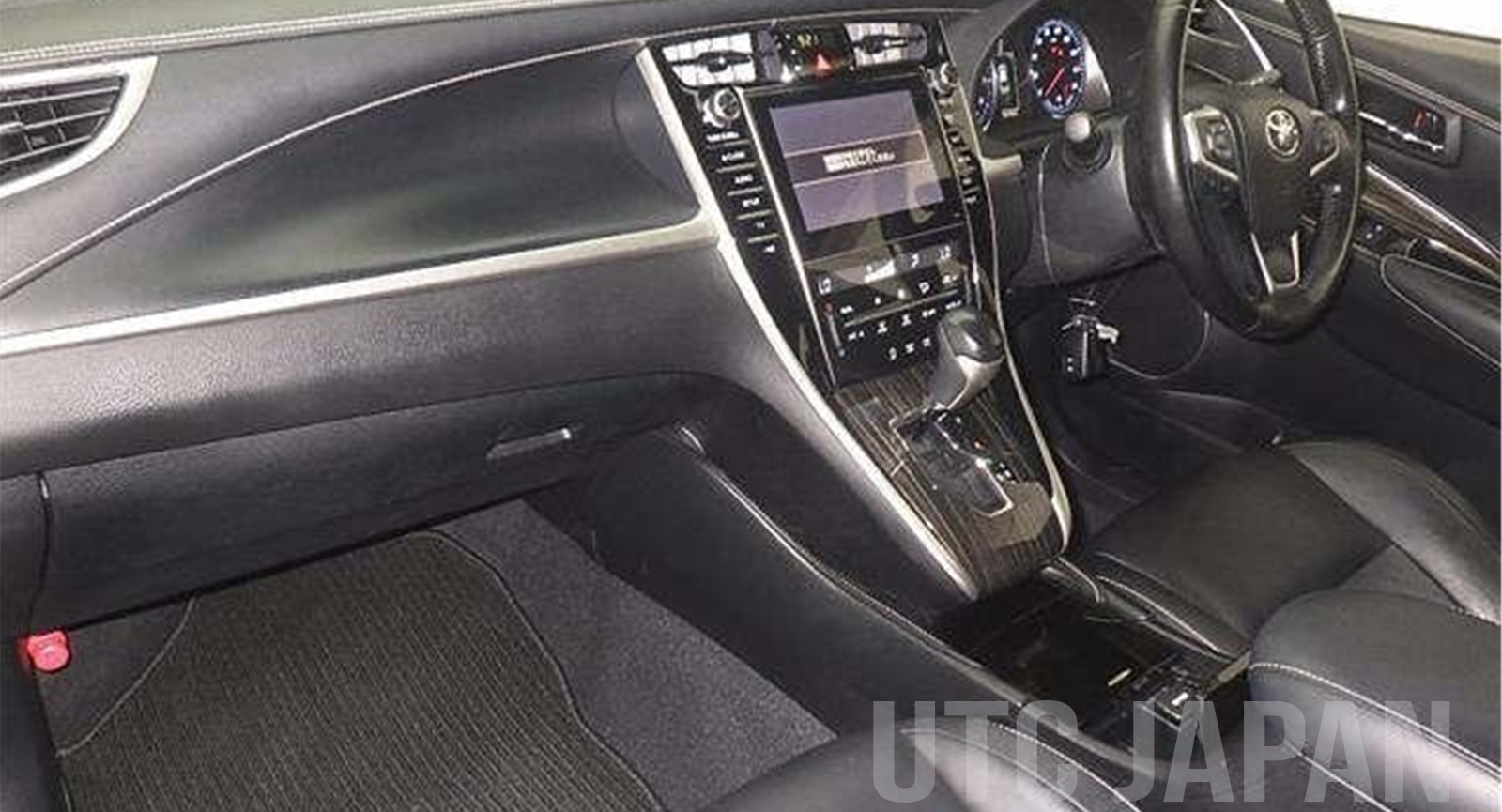 TOYOTA HARRIER 2014