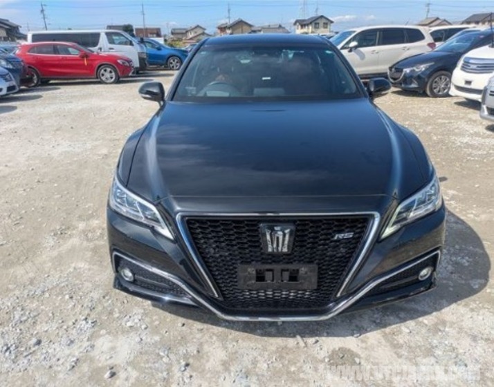 Toyota Crown RS